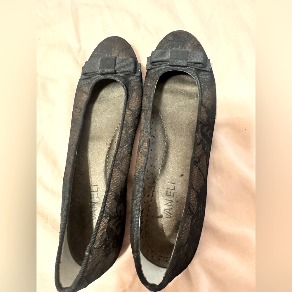 Vaneli brand flats